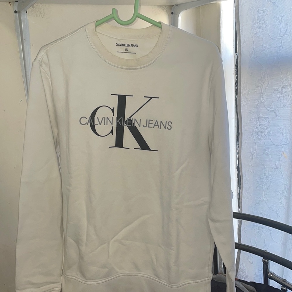 White Calvin Klein Crewneck